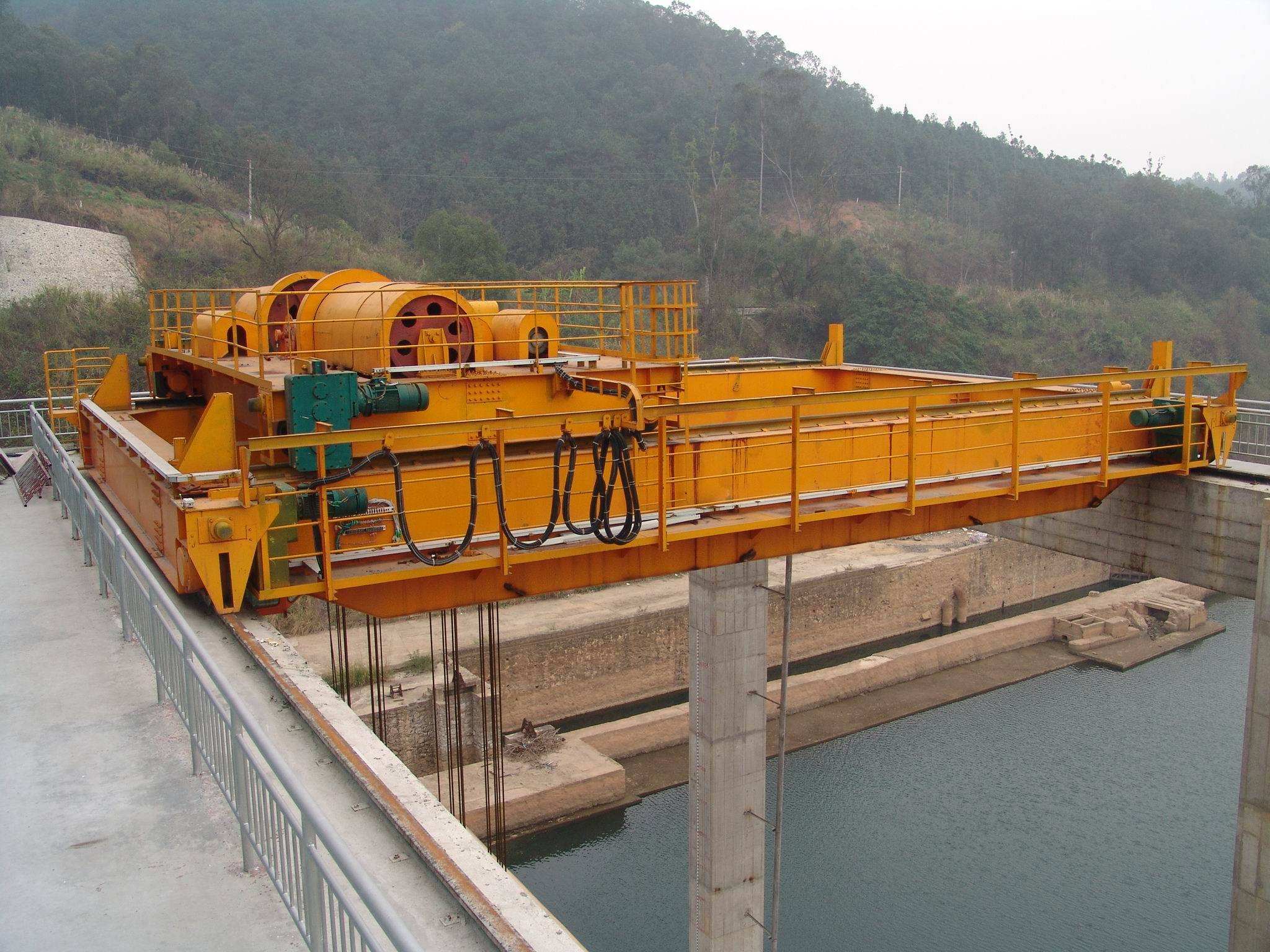 Industrial Overhead Bridge Crane For Outdoor Structure